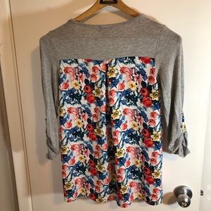 Market & Spruce floral back colorblock top
